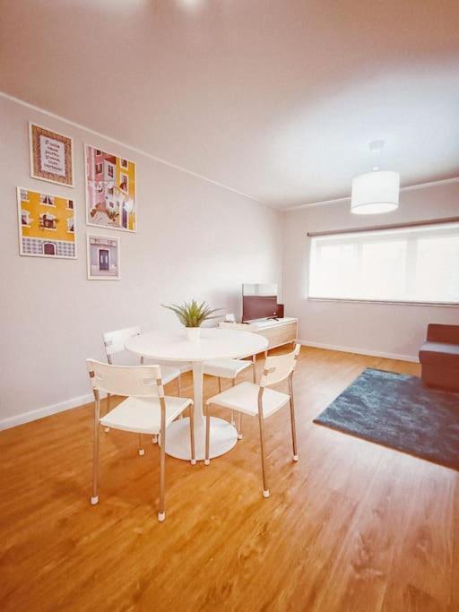 Alameda Apartments Trofa Bagian luar foto